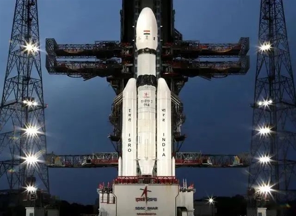 奇迹！印度月球探测器发射升空 秀最终目标：征服月球