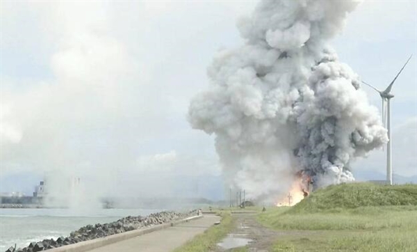 日本“埃普西隆S”火箭发动机试验爆炸：或因外壳过热导致